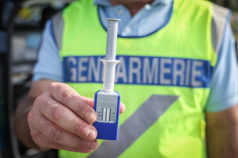 THC dans la salive Décryptage des tests et de leurs répercussions