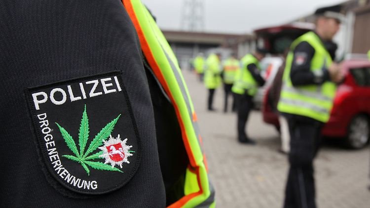 ploizei cannabis